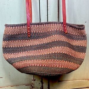 Vintage Sisal Bag excellent condition